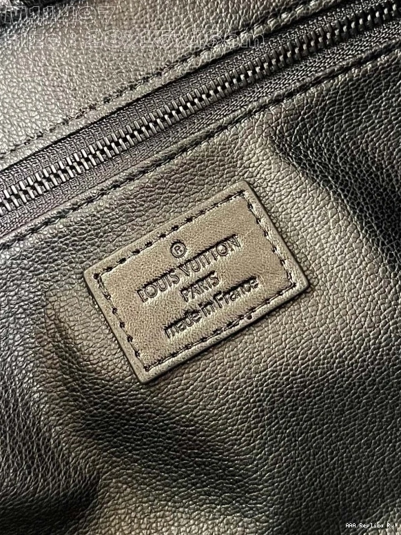 AAA Replica Ru bag-23*13*12CM KIT VUITTON LOUIS DOPP LOCKER 0709